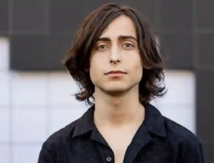 Aidan Gallagher Height